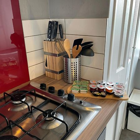 Top Floor 1 Bedroom Apartment With Views Over Londres Extérieur photo