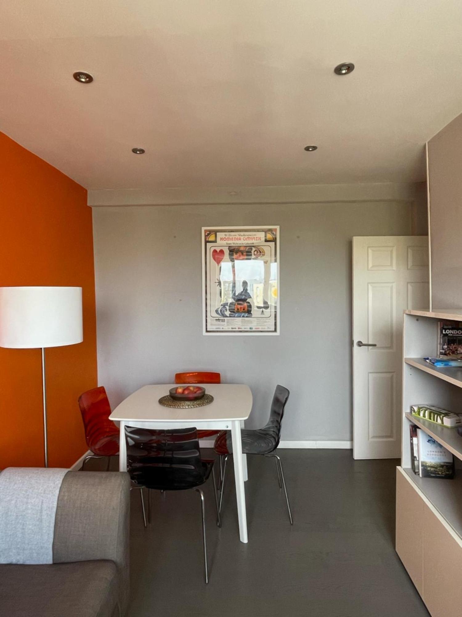 Top Floor 1 Bedroom Apartment With Views Over Londres Extérieur photo